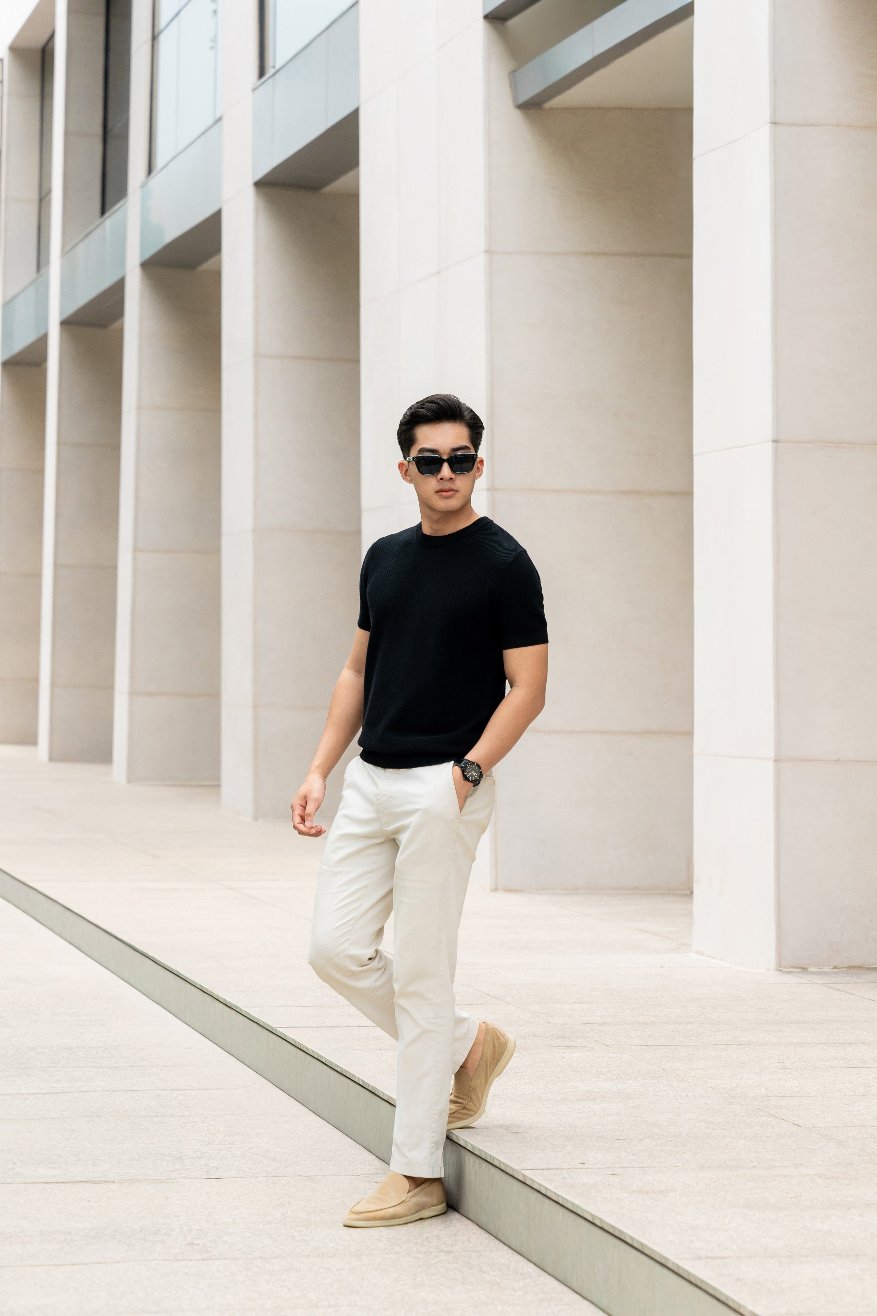 Áo thun cổ tròn dệt kim Diagonal Weave Leevus AT43